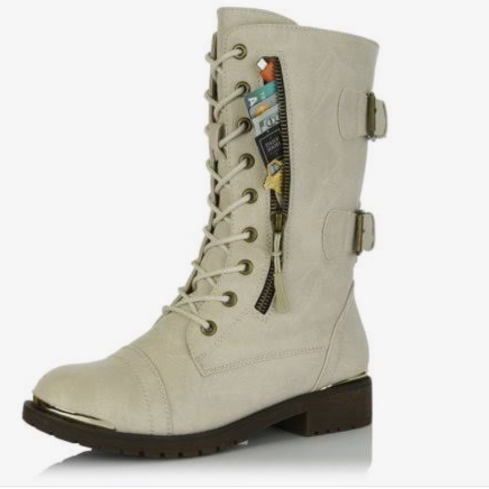 Brand new w/ box “Daily shoes” combat boots